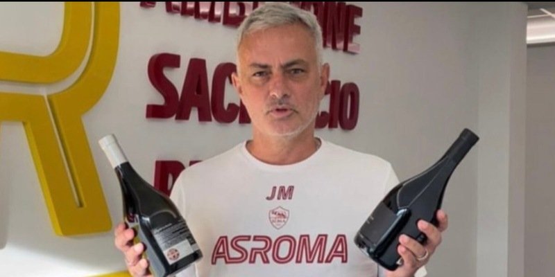 mourinho,-ecco-il-regalo-speciale-da-un-grande-ex-prima-della-lazio