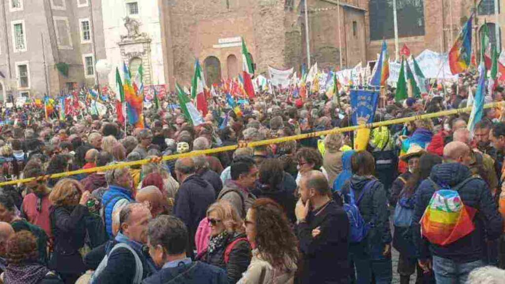 a-roma-in-migliaia-alla-manifestazione-per-la-pace,-letta-contestato:-“guerrafondaio”-–-il-quotidiano-del-lazio