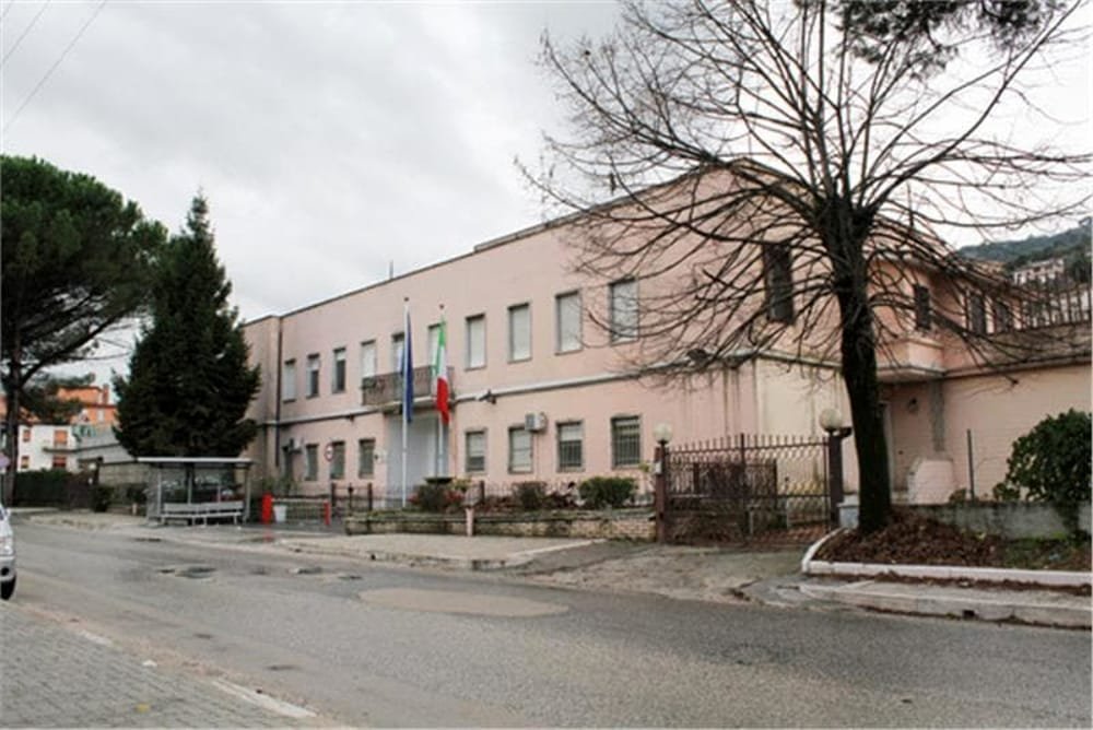 tre-agenti-della-polizia-penitenziaria-aggrediti-in-carcere-da-un-detenuto