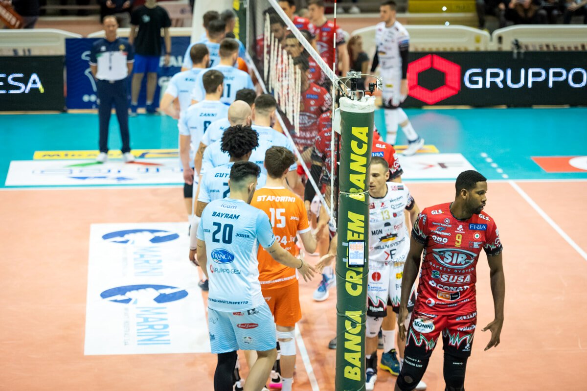 superlega,-cisterna-si-arrende-a-perugia