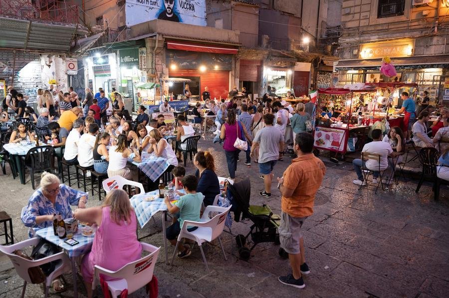 meglio-complici-che-vittime,-la-schiavitu-nei-quartieri-di-palermo