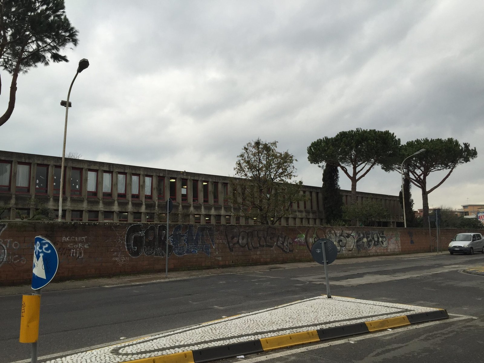 termosifoni-fuori-uso-alla-scuola-media-de-franceschi,-la-segnalazione