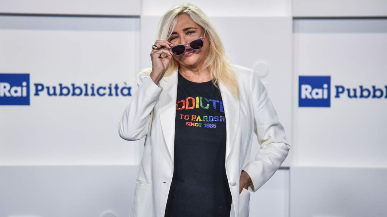 mara-venier,-la-notizia-stavolta-e-ufficiale:-svelato-il-suo-futuro-a-domenica-in-–-il-democratico-–-giornale-di-libera-informazione