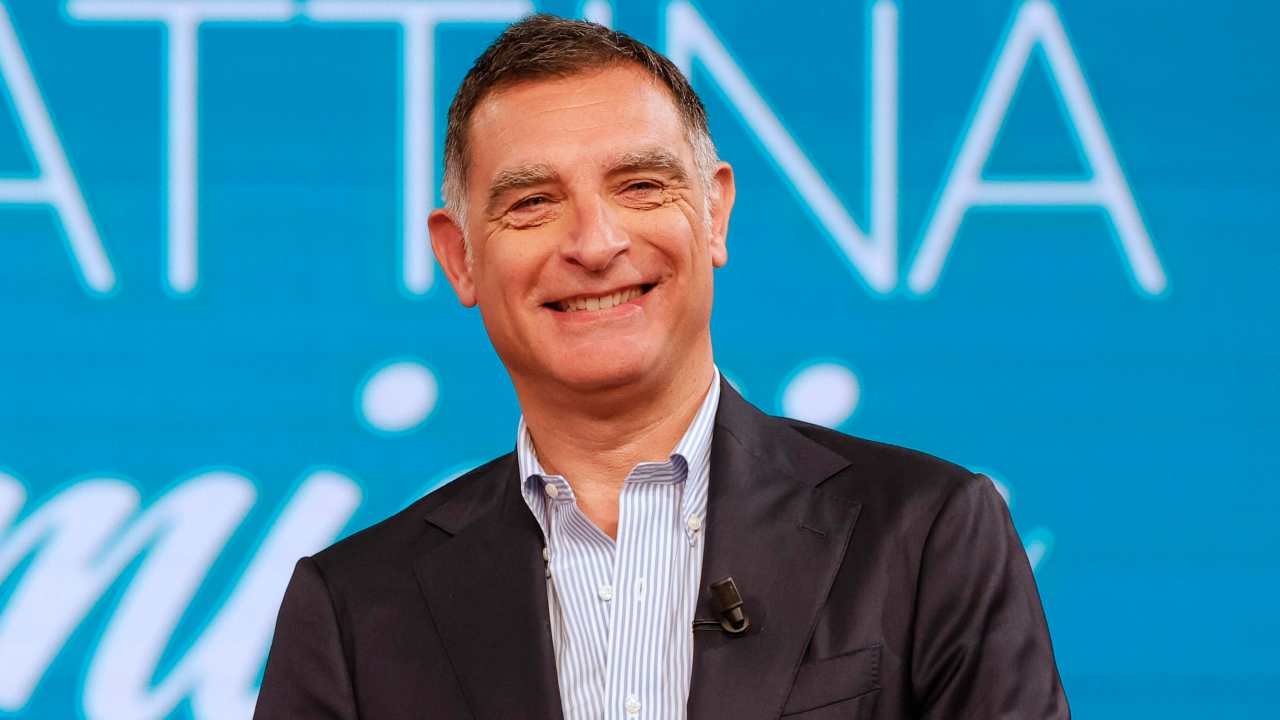 tiberio-timperi,-la-clamorosa-rivelazione-del-conduttore:-“rigidita-mentale”-–-il-democratico-–-giornale-di-libera-informazione