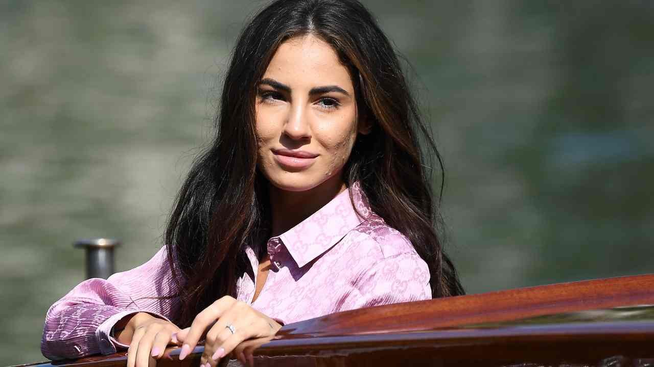 “ho-conosciuto-l'abbandono”:-giulia-de-lellis,-il-racconto-del-periodo-tormentato-–-il-democratico-–-giornale-di-libera-informazione