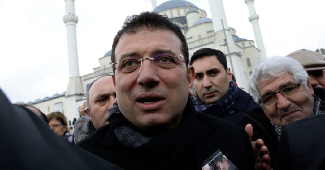 turchia,-condannato-per-oltraggio-il-sindaco-di-istanbul-imamoglu:-se-la-sentenza-sara-confermata-non-potra-correre-contro-erdogan-–-il-fatto-quotidiano