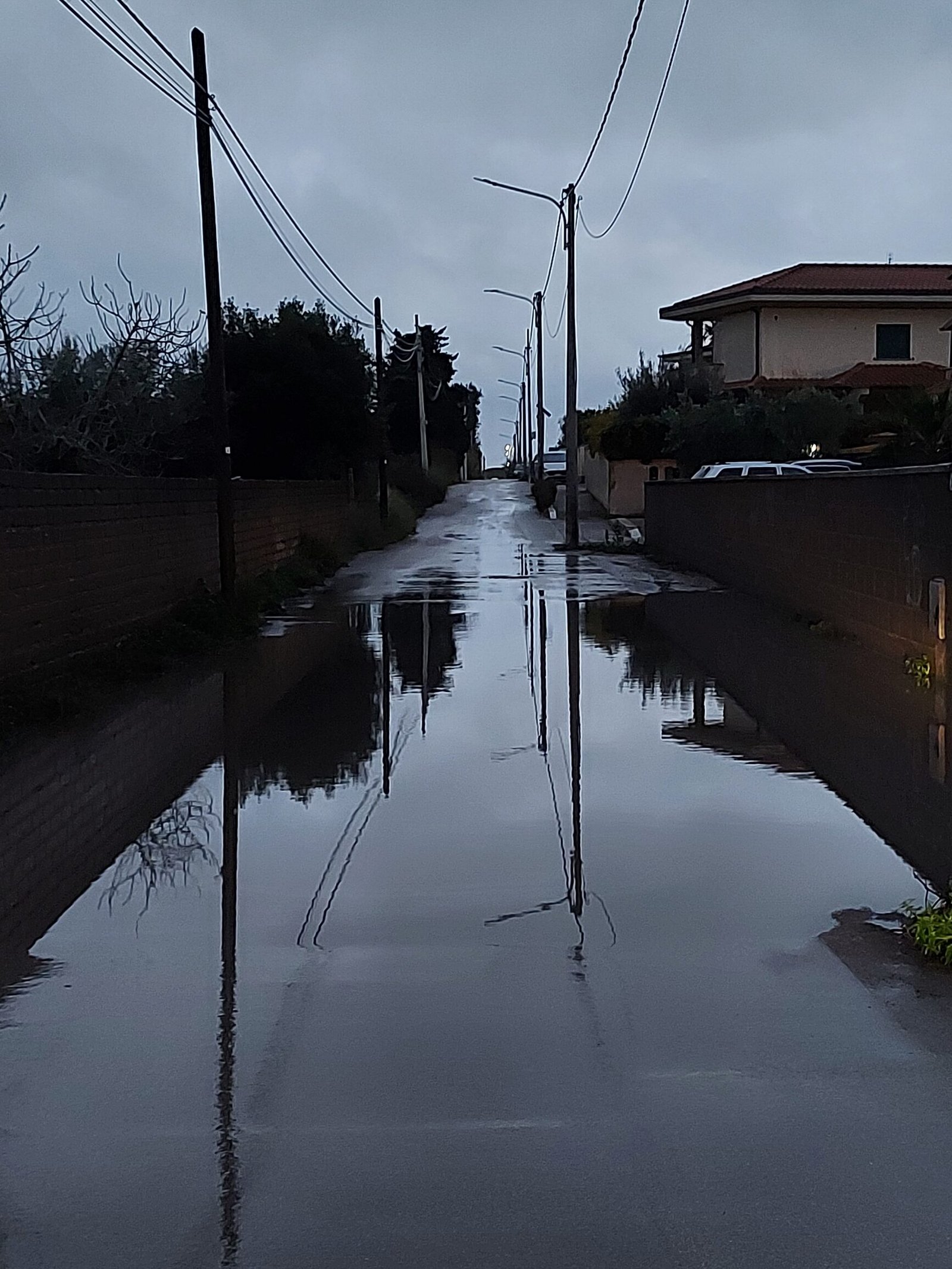 “piscina”-in-via-paiella-ad-anzio,-la-segnalazione-di-un-residente