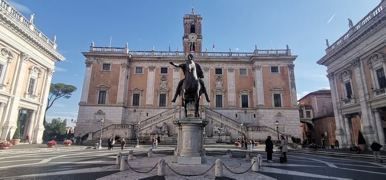 il-campidoglio-premia-i-dirigenti:-“lavoro-degli-uffici-eccellente”