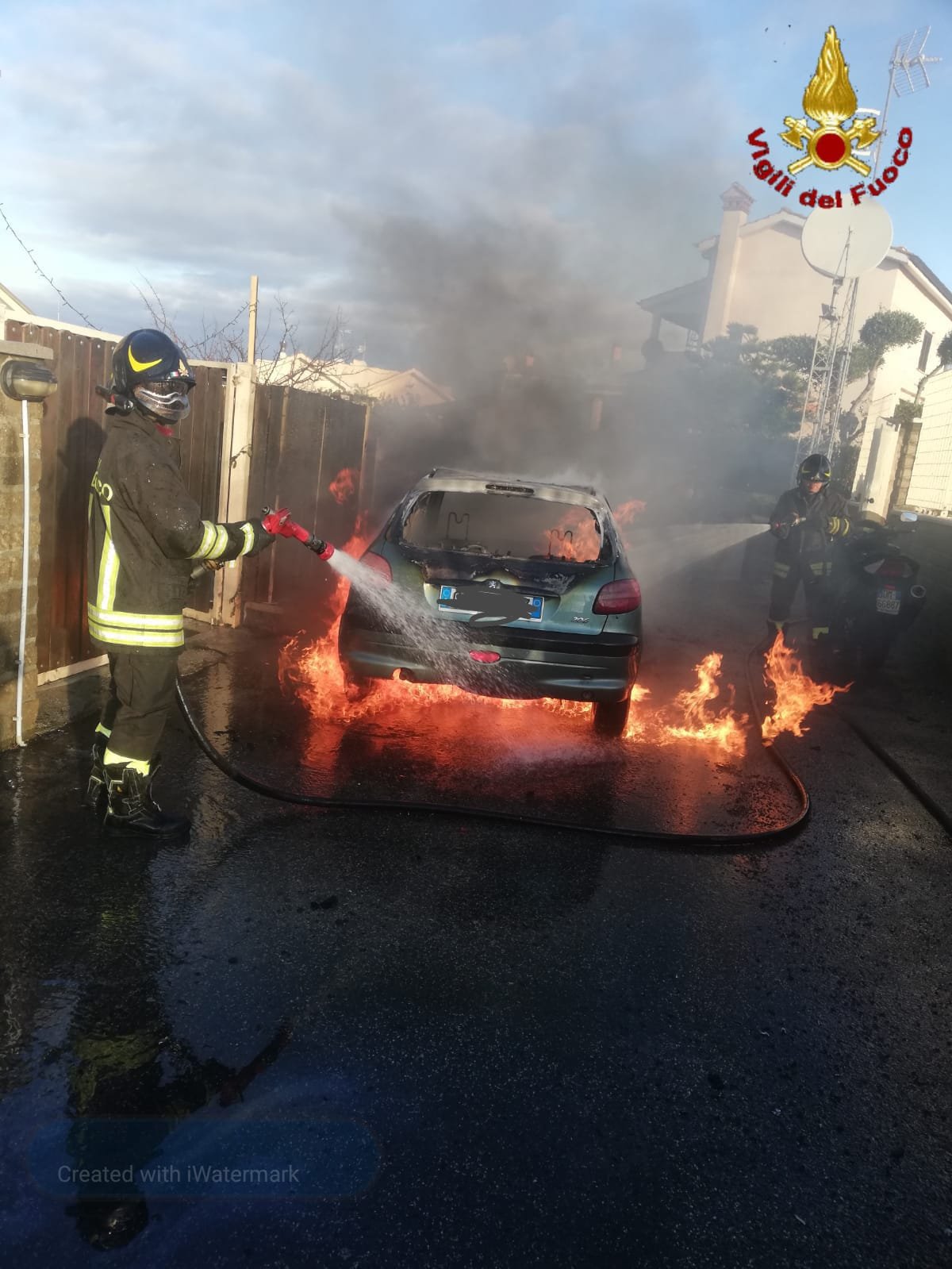 auto-in-fiamme:-paura-a-via-maestrale