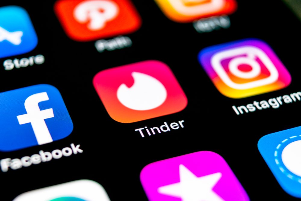 tinder:-il-primo-appuntamento-e-alcol-free.-ecco-tutte-le-tendenze-del-2022-|-sanita-informazione