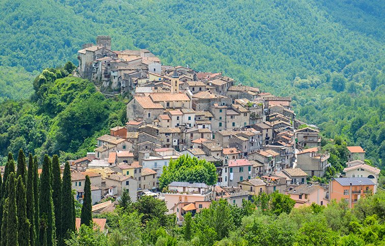 licenza-–-“epifania-medievale”,-alla-riscoperta-delle-origini-tra-storia-e-prodotti-tipici-–-tiburno-tv