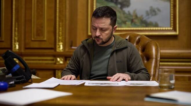 zelensky-toglie-la-cittadinanza-ucraina-ai-preti-filorussi.-l'ira-di-mosca:-“e'-satanismo”