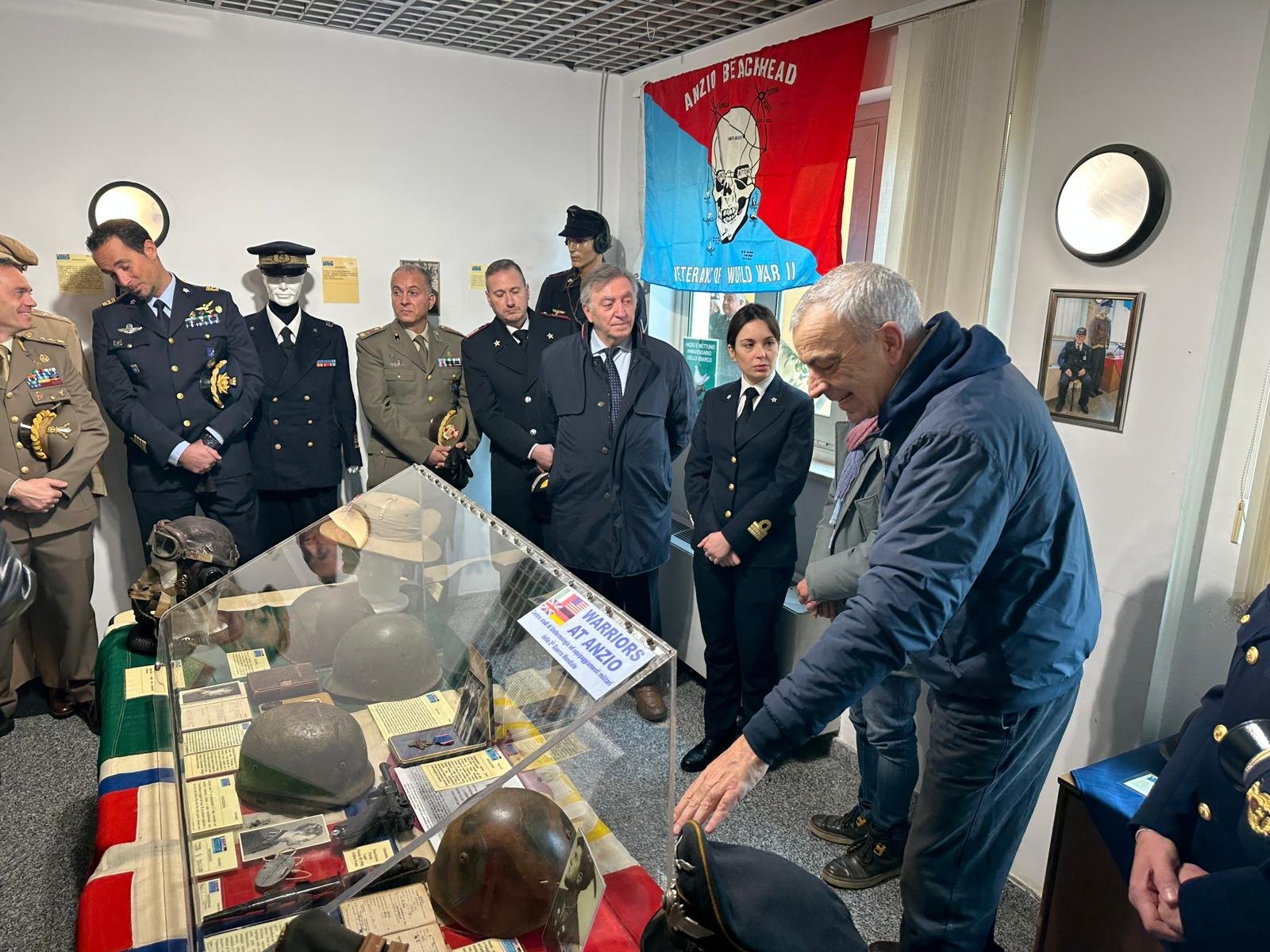 79°-anniversario-dello-sbarco-di-anzio:-inaugurata-la-mostra-bandiere-sul-mare