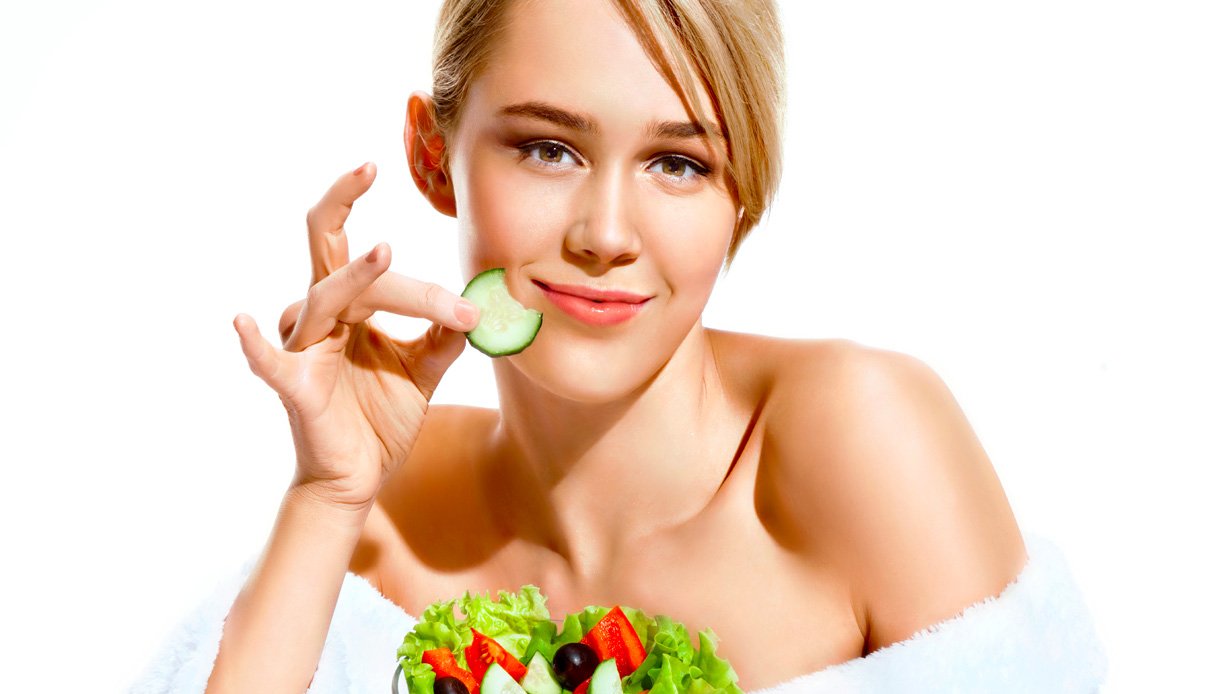 la-dieta-per-una-pelle-sempre-giovane