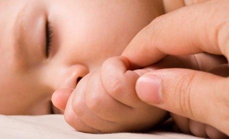 neonato-morto-soffocato:-la-procura-di-roma-apre-un-inchiesta