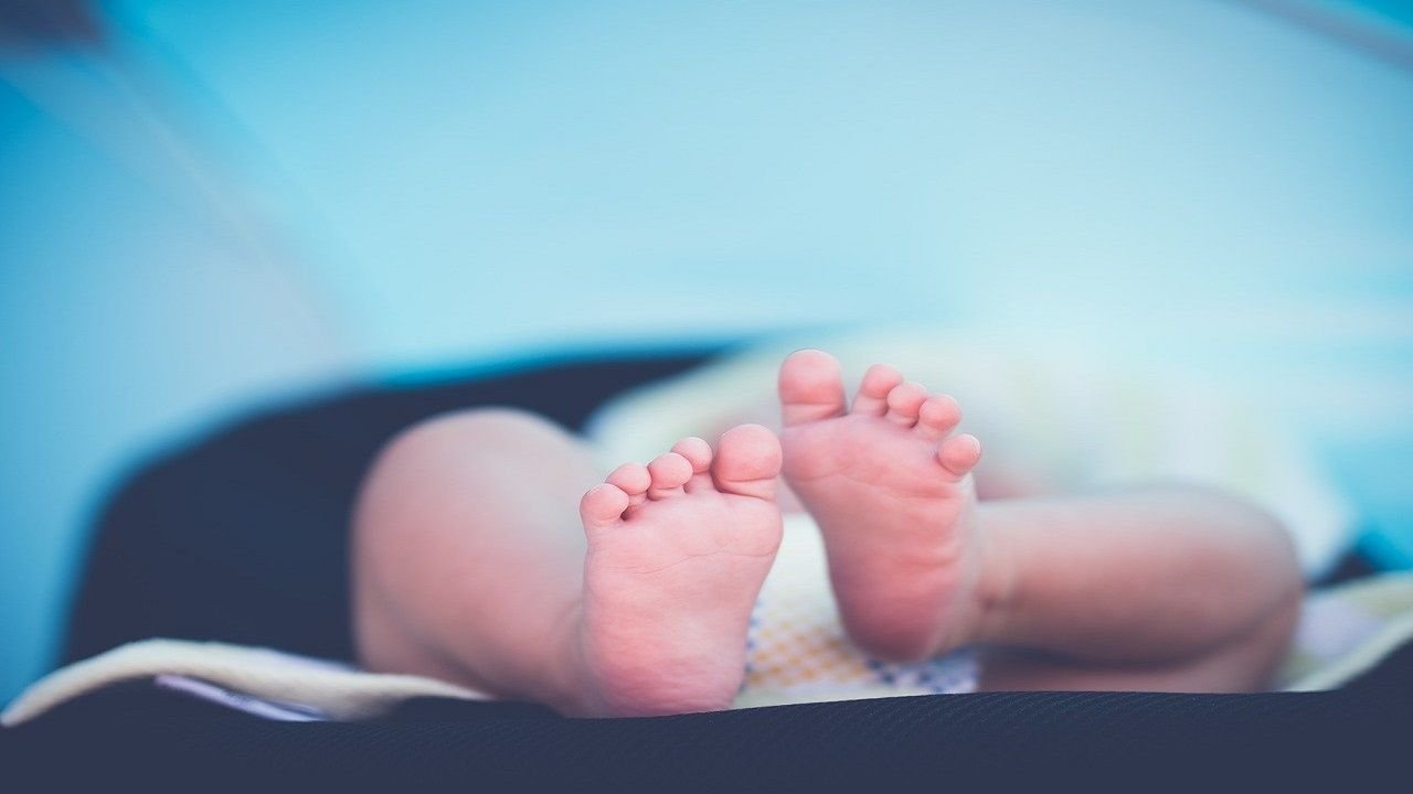 neonato-di-tre-giorni-muore-in-ospedale:-indagini-in-corso