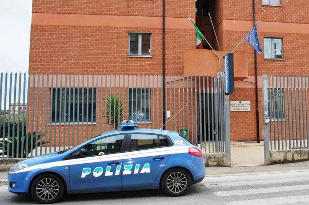 chiede-un-incontro-chiarificatore-alla-ex-e-poi-le-distrugge-l'auto-e-la-aggredisce