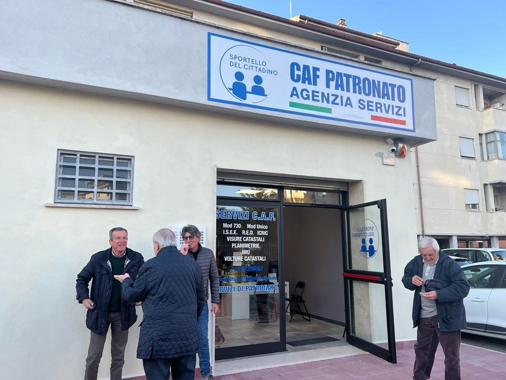e'-aperto-in-via-rinascita-a-nettuno-il-caf-sportello-del-cittadino