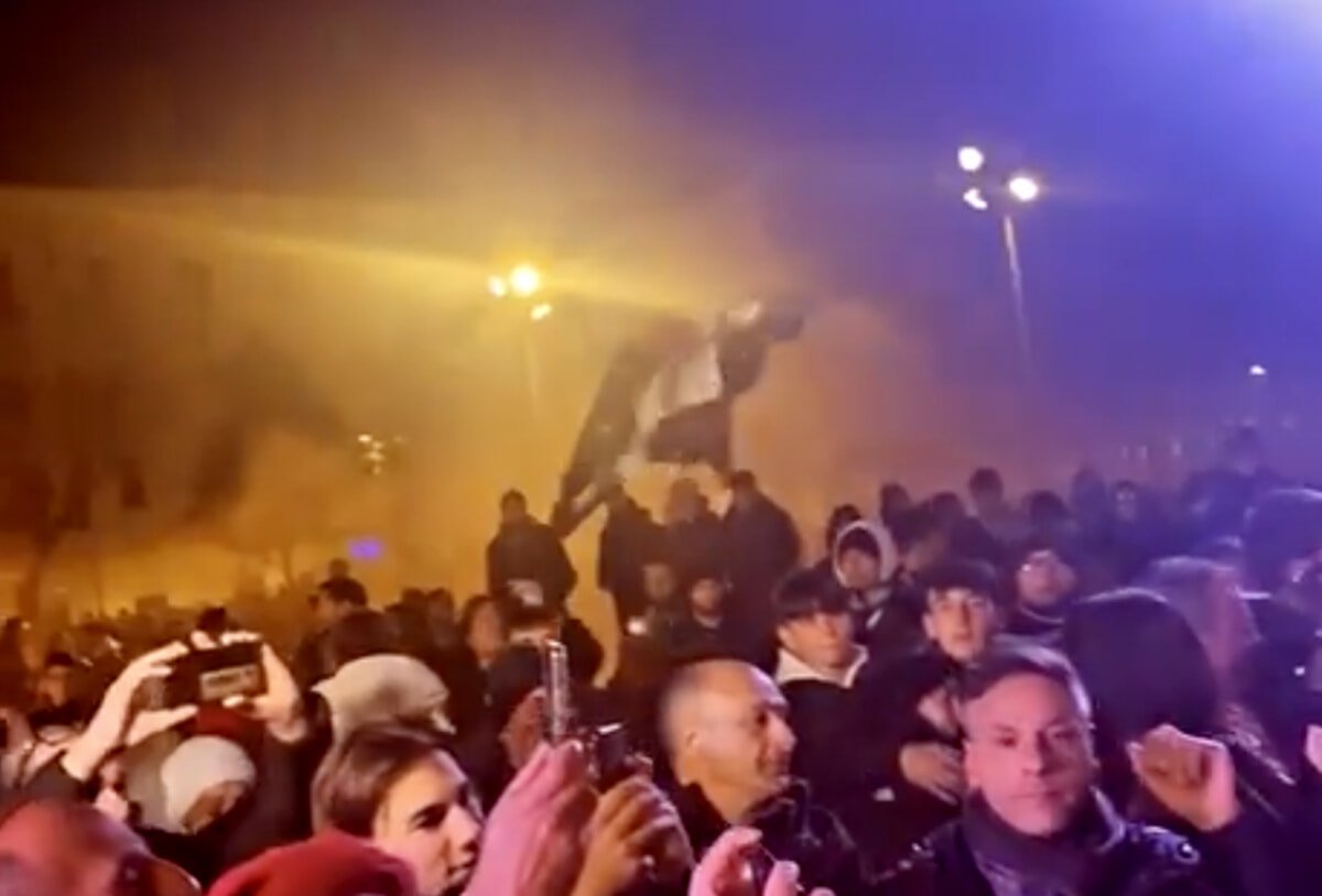 insieme-formia,-notte-magica:-esplode-la-festa-in-piazza!-–-video
