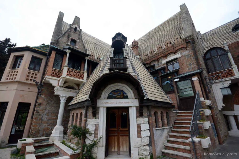 guide-to-the-casina-delle-civette,-the-owls'-cottage-in-rome