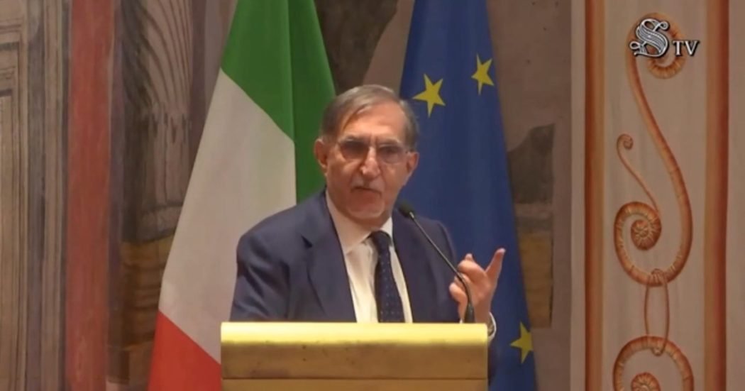 la-russa-e-il-busto-del-duce:-“ce-l'ho,-me-l'ha-lasciato-mio-padre.-non-capisco-perche-dovrei-buttarlo,-non-lo-faro-mai”-–-il-fatto-quotidiano
