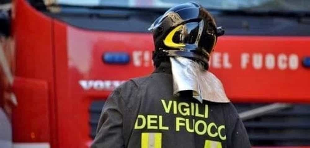 a-fuoco-una-casa,-muore-una-donna