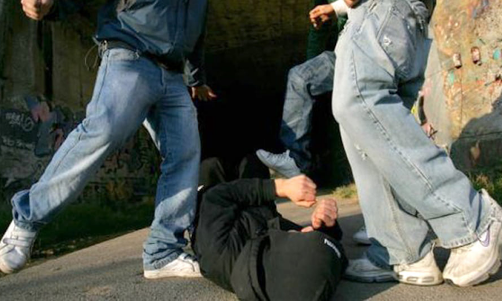roma,-4-ragazzini-pestati-di-botte-da-una-baby-gang:-e-il-secondo-episodio-in-3-giorni