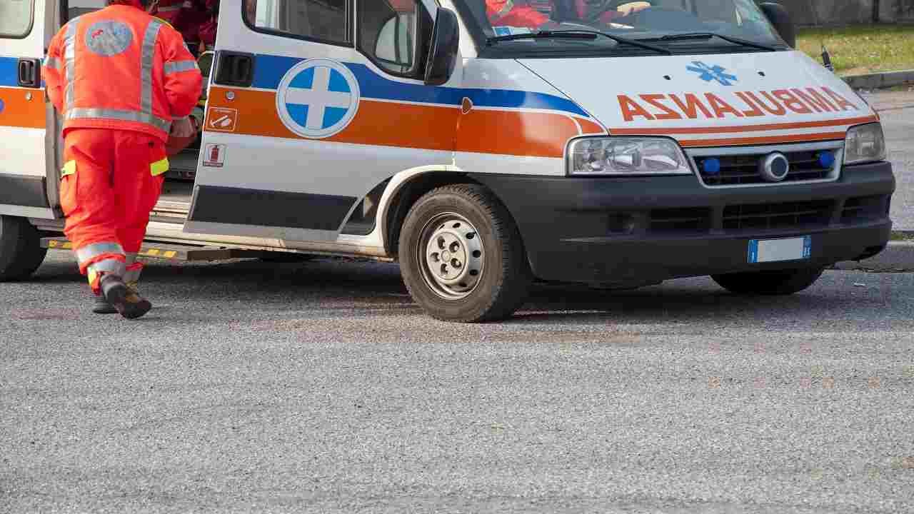 investita-da-un-camion-sul-marciapiede:-morta-una-donna