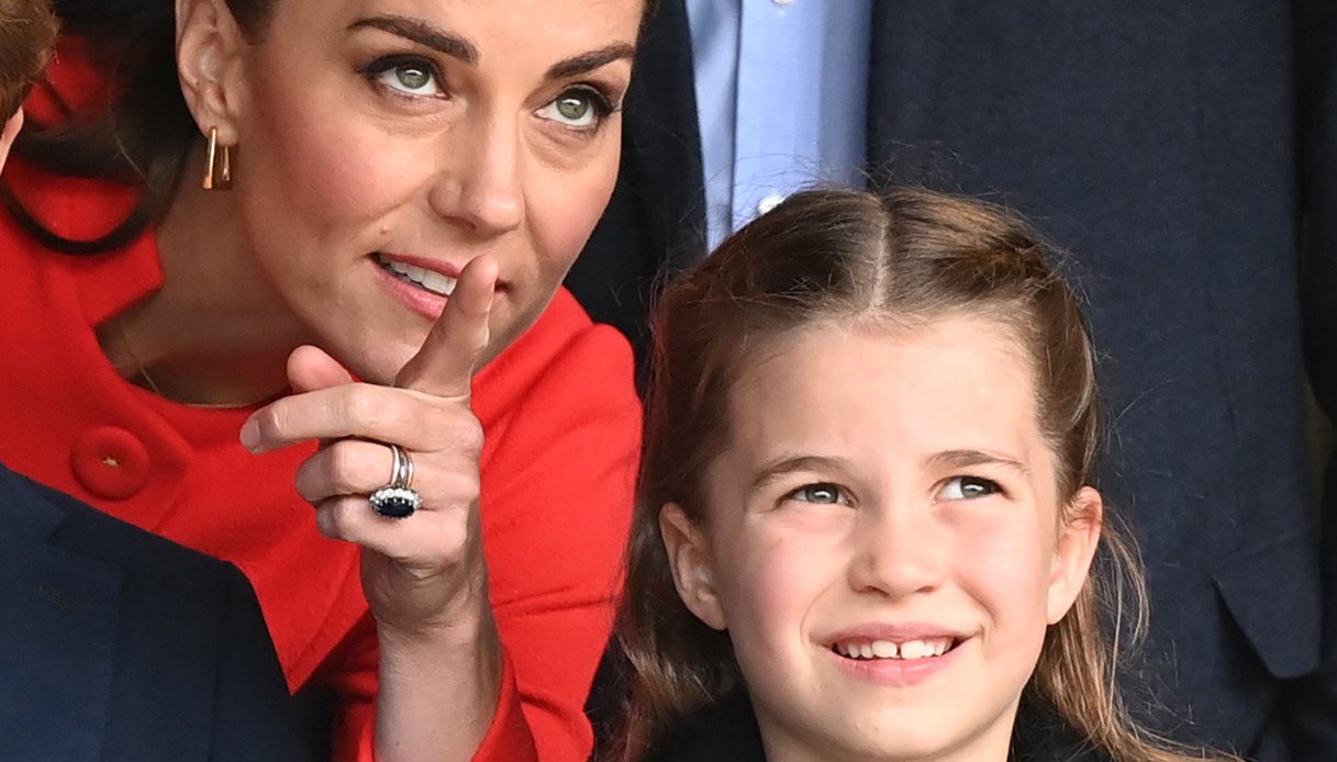 cosa-ci-facevano-kate-middleton-e-charlotte-in-un-vecchio-pub?-l’inaspettata-richiesta-della-principessina
