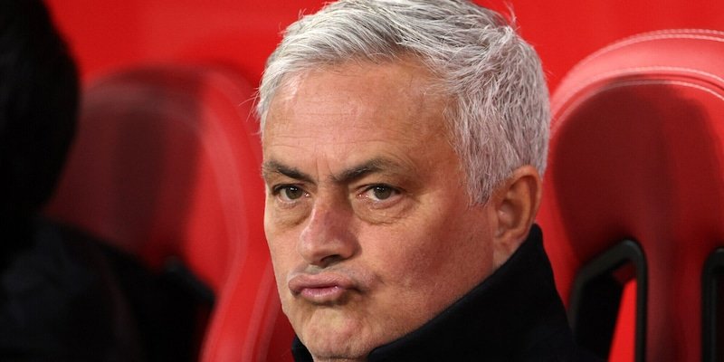 roma,-la-desolazione-della-panchina:-mourinho-senza-riserve