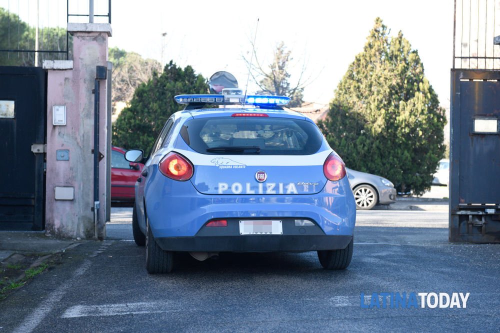 picchia-e-minaccia-di-morte-la-sorella-brandendo-un-coltello