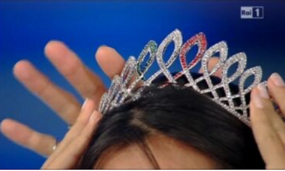federica-maini,-miss-roma-2022,-e-gli-attacchi-sui-social:-‘costretta-a-rimuovere-le-foto’