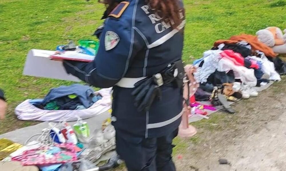 roma,-vendono-nei-mercatini-merce-presa-nei-cassonetti-della-spazzatura:-scoperti-4-stranieri