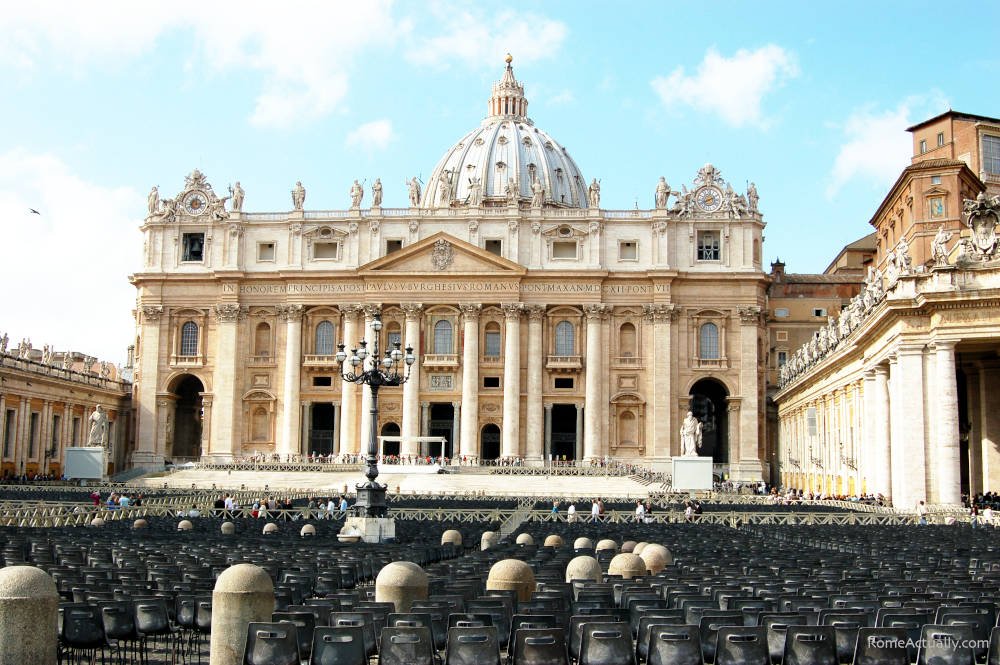 easter-in-rome-–-easy-guide-what-to-do-+-planning-tips