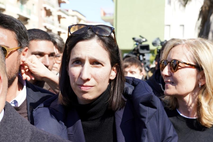 la-vera-sfida-di-elly-schlein-e-recuperare-i-poveri-che-sono-andati-a-destra