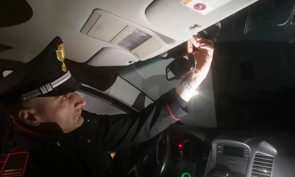 roma.-prima-la-lite-in-strada,-poi-la-cocaina-dietro-lo-specchiato-retrovisore:-‘beccati’-due-giovani