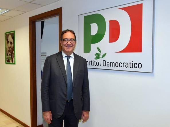 muore-all’improvviso-il-senatore-del-pd-bruno-astorre,-era-al-lavoro