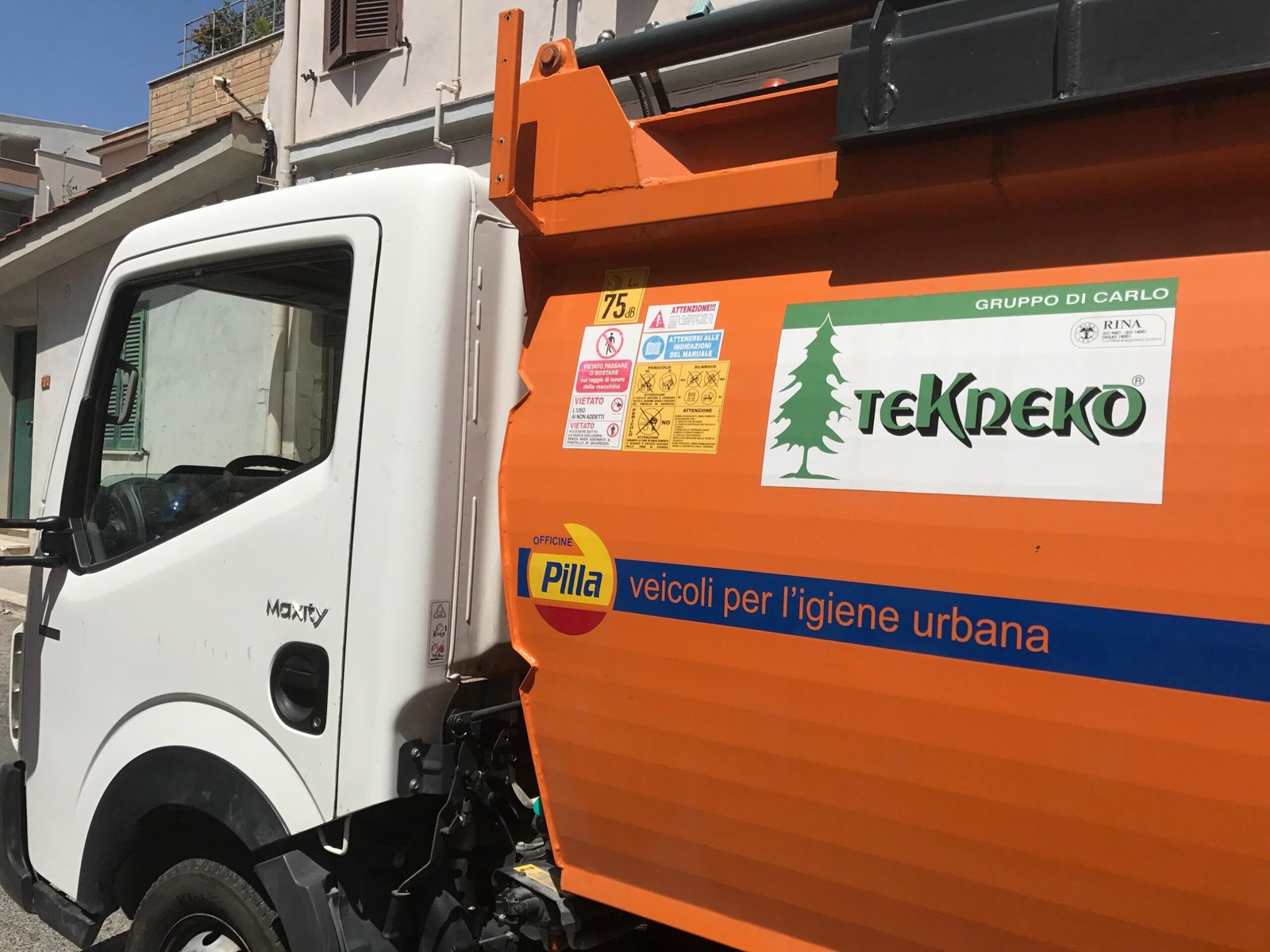 l'azienda-tekneko-cerca-personale:-tre-posizioni-aperte-ad-avezzano