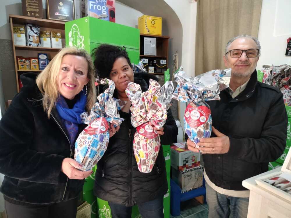 un-sorriso-ai-bambini-in-ospedale,-da-pausa-caffe-a-cerveteri-le-uova-di-pasqua-della-lollo10-•-terzo-binario-news