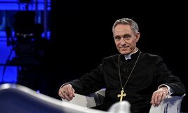 il-papa-non-ha-deciso-il-destino-di-mons.-ganswein,-prefetto-esautorato