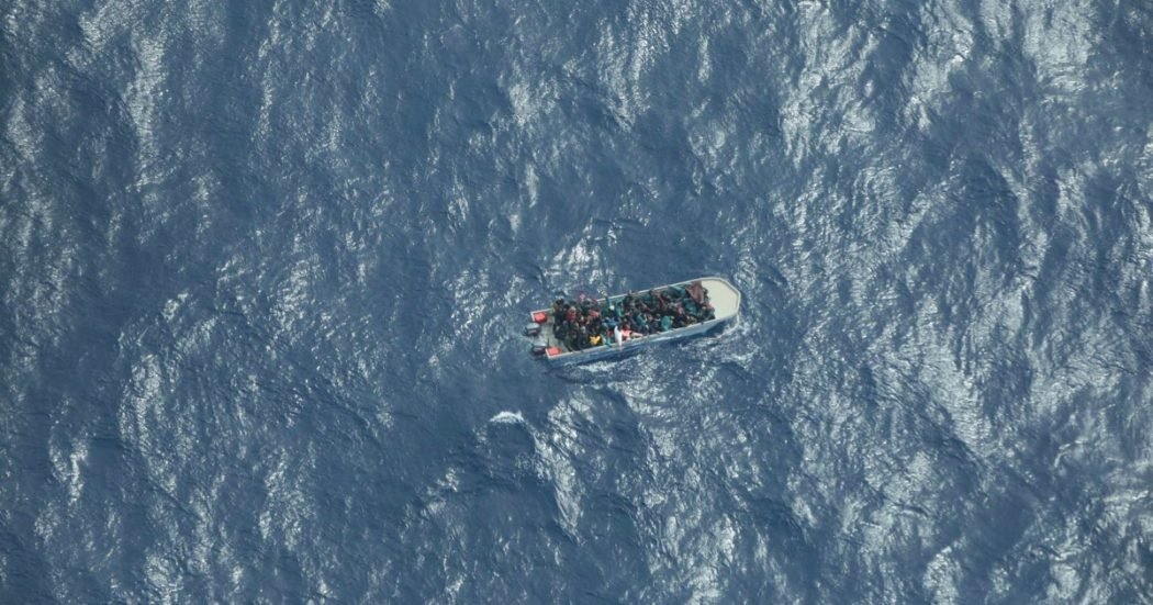 migranti,-in-47-alla-deriva-col-mare-mosso.-sea-watch:-“la-libia-ha-detto-che-non-interviene,-l'italia-ci-aggancia-il-telefono-in-faccia”-–-il-fatto-quotidiano