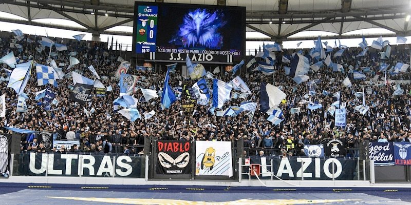 cori-antisemiti-in-curva-nord-durante-lazio-roma:-la-decisione-del-giudice-sportivo