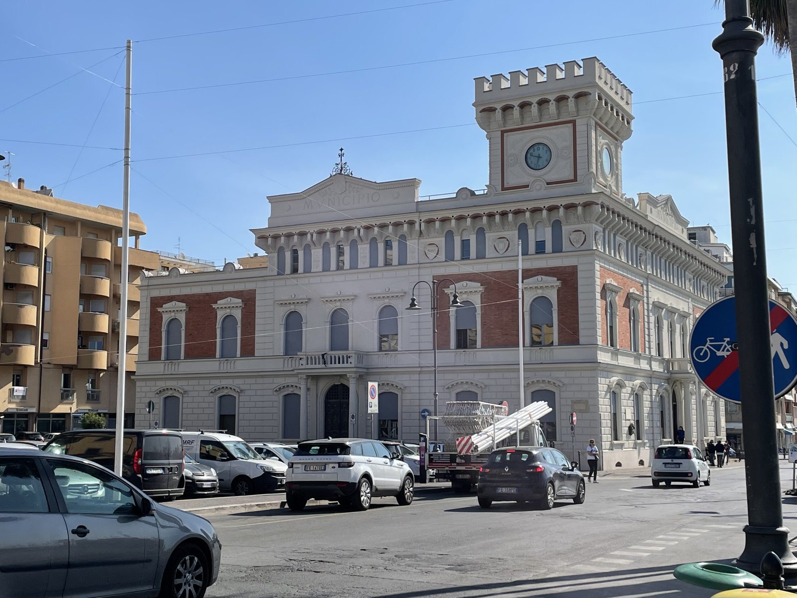 no-alla-manifestazione-fascista-a-nettuno,-protesta-dell'anpi-sotto-il-comune