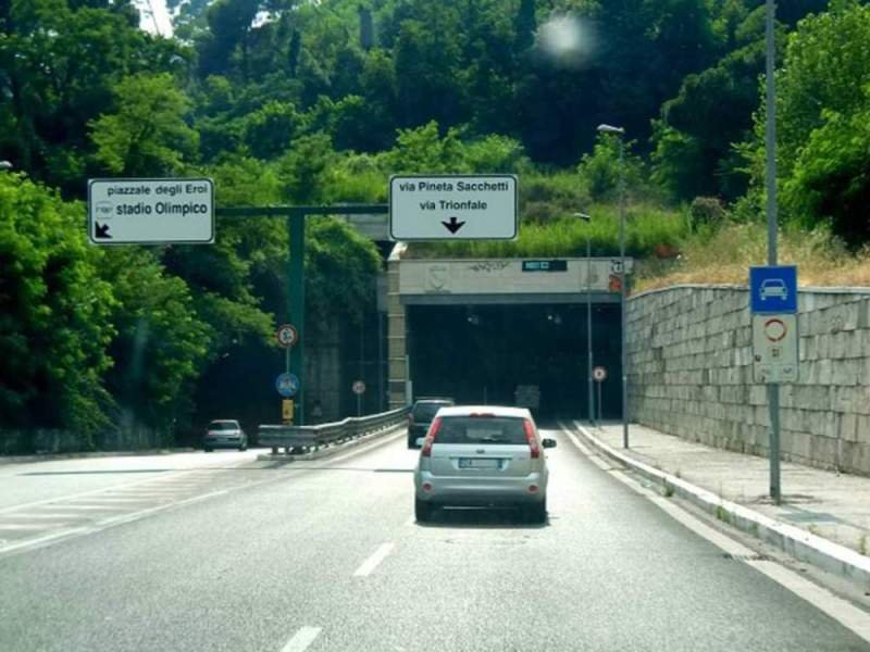 galleria-giovanni-xxiii.-multe-in-arrivo-per-chi-oltrepassa-i-limiti